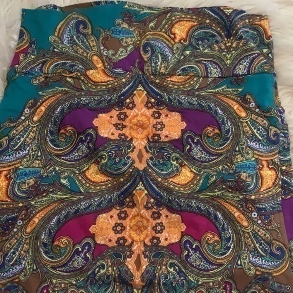 Colorful stretchy skirt - Picture 2 of 3